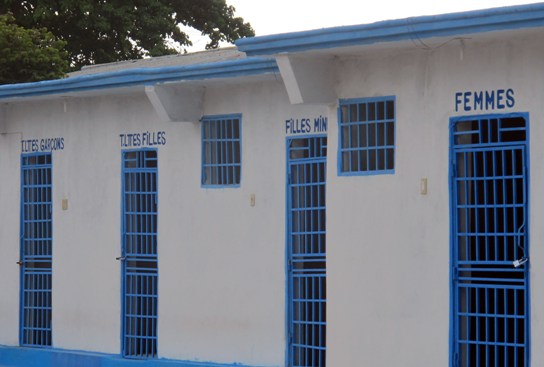 Réhabilitation et extension des locaux de la garde-à-vue au commissariat de Saint-Marc