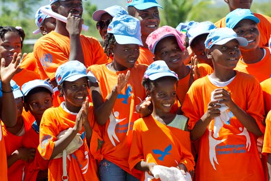 300 enfants de Cité Soleil participent à des activités culturelles et sportives au camp BRABAT 1