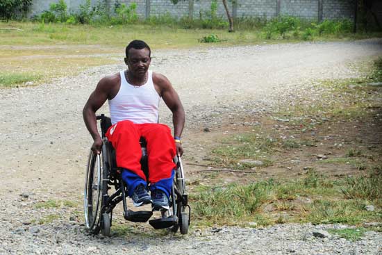 Interview : Léon Gaisli, athlète paralympique haïtien : « J’en suis convaincu, un jour notre pays va évoluer »