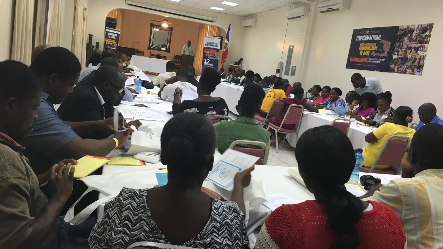 Photo : Marie Yolette B. Daniel - UN/MINUSTAH A room of people sitting at desks
