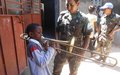 Music school run by Peacekeepers in Fort- LiberteA Fort-Liberté, l’école de musique des Casques bleus